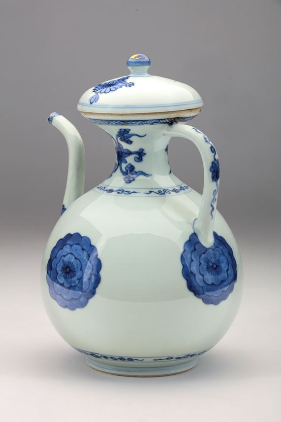 Porcelain Ewer | MasterArt